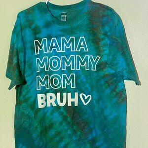 Women’s Large Mama T-shirt. NWOT